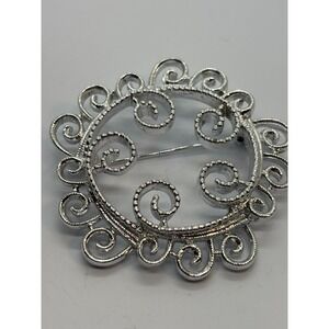 Vintage Brooch Sarah Coventry Silver Tone Intricate Detail Signed